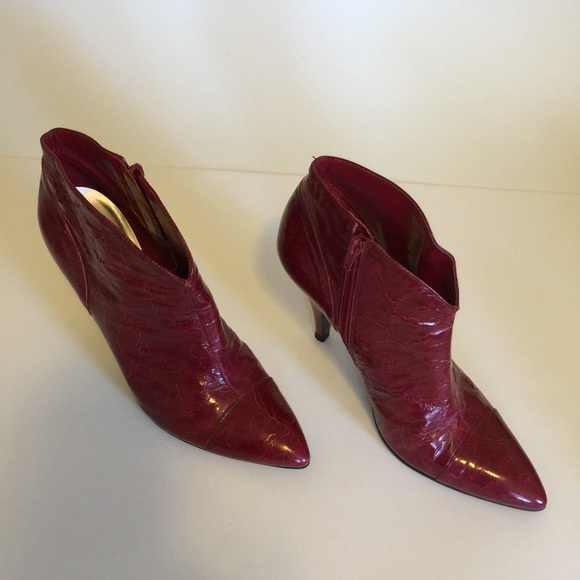 BCBGIRLS Red Shoes Size 10B - Picture 3 of 8